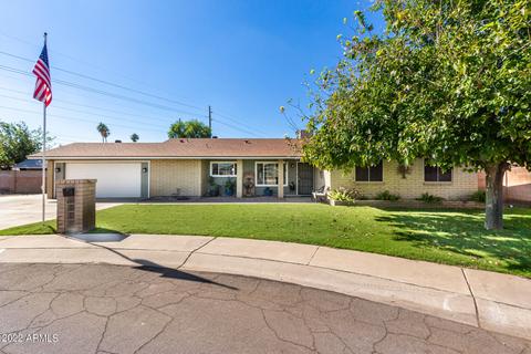 9002 N 53rd Dr, Glendale, AZ 85302