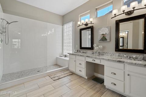 4368 E Lariat Ln, Phoenix, AZ 85050 photo 27