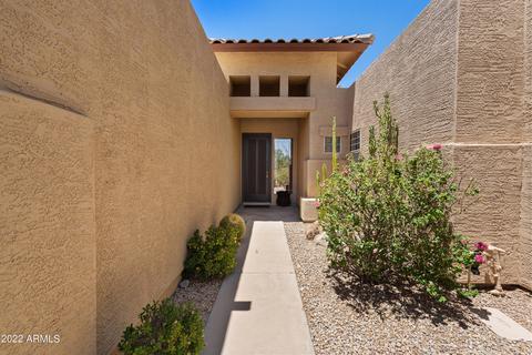 4368 E Lariat Ln, Phoenix, AZ 85050 photo 3