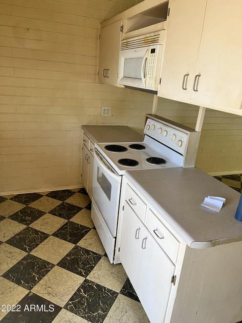 3737 E Turney Ave #203, Phoenix, AZ 85018 photo 4