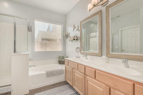 1404 E Clark Dr, Gilbert, AZ 85297 photo 21