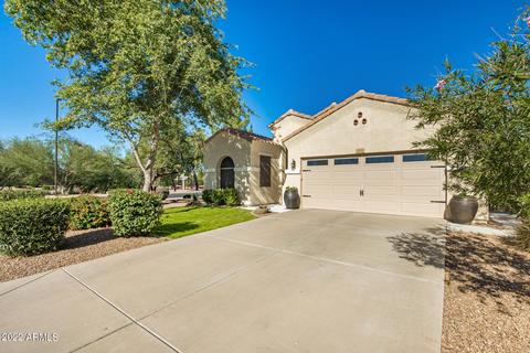 1404 E Clark Dr, Gilbert, AZ 85297 photo 4