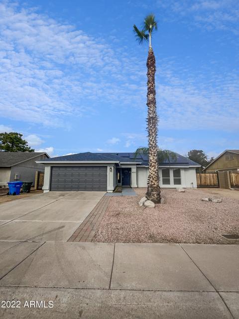 4032 E Taro Ln, Phoenix, AZ 85050 photo 1
