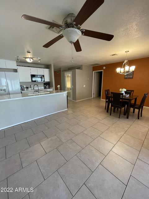 1902 E Sandra Ter, Phoenix, AZ 85022 photo 8