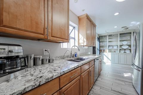 1303 E Rosemonte Dr, Phoenix, AZ 85024 photo 5