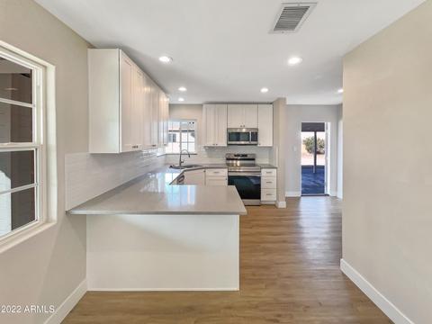 2202 E Amelia Ave, Phoenix, AZ 85016 photo 7