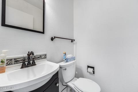 2339 E Yucca St, Phoenix, AZ 85028 photo 14