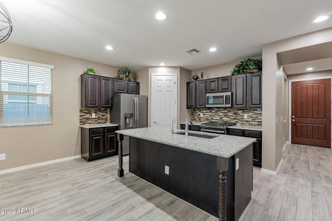 3867 E Welton Ln, Gilbert, AZ 85295 photo 10