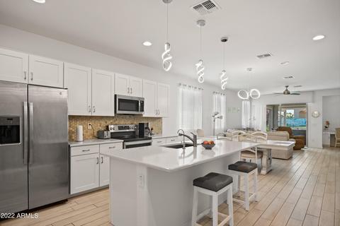 757 E Betsy Ln, Gilbert, AZ 85296 photo 4
