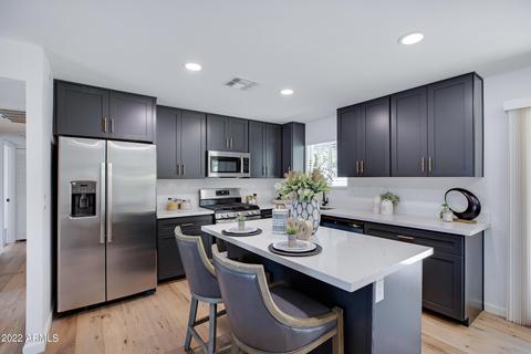 735 E Yale Dr, Tempe, AZ 85283 photo 1