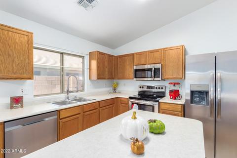 3973 E Wyatt Ct, Gilbert, AZ 85297 photo 2