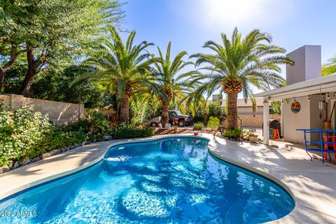 4564 Evans Dr, Phoenix, AZ 85032 photo 2
