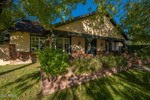 5204 E Weldon Ave, Phoenix, AZ 85018 photo 2