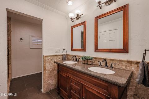 310 E Caribbean Ln, Phoenix, AZ 85022 photo 21