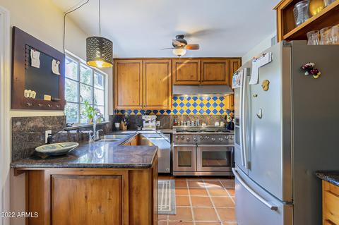 3221 E Coolidge St, Phoenix, AZ 85018 photo 10