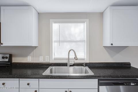 1978 N Desert View Dr, Apache Junction, AZ 85120 photo 9
