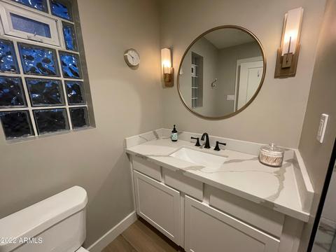 907 E Berridge Ln, Phoenix, AZ 85014 photo 15