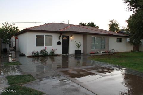 907 E Berridge Ln, Phoenix, AZ 85014 photo 2