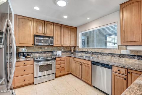 318 E Sharon Ave, Phoenix, AZ 85022 photo 14