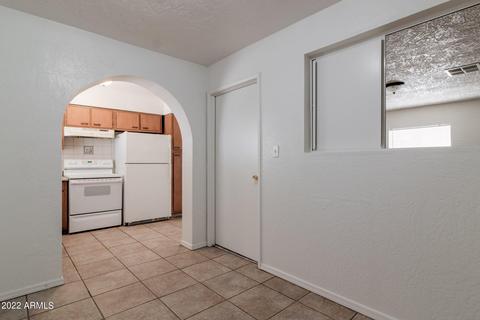 2827 N 55th Dr, Phoenix, AZ 85035 photo 17