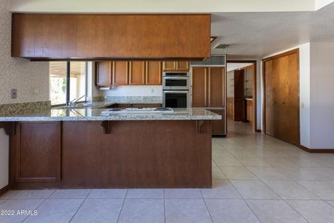 1340 E Caroline Ln S, Tempe, AZ 85284 photo 7