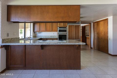 1340 E Caroline Ln S, Tempe, AZ 85284 photo 12