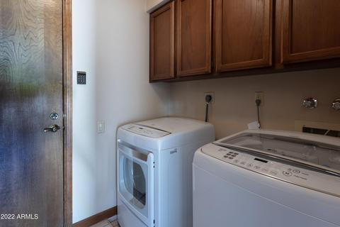 1340 E Caroline Ln S, Tempe, AZ 85284 photo 8