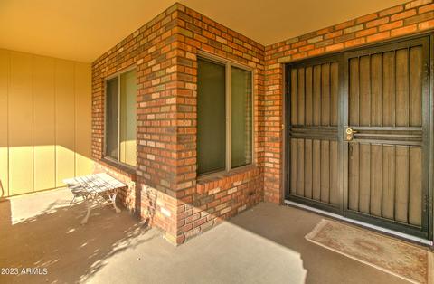 11638 S Half Moon Dr, Phoenix, AZ 85044 photo 2