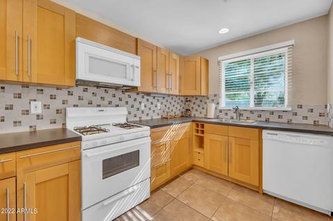 131 E Orchid Ln, Phoenix, AZ 85020 photo 10