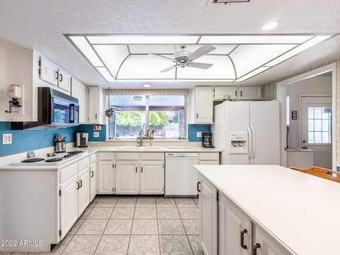 42 E Interlacken Dr, Phoenix, AZ 85022 photo 8