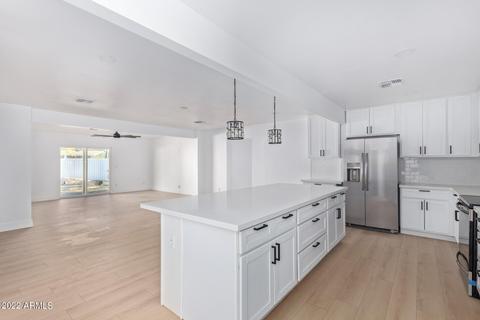1612 W Gardenia Dr, Phoenix, AZ 85021