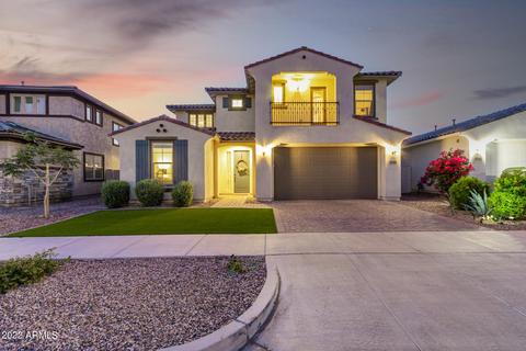 9740 E Radioactive Dr, Mesa, AZ 85212