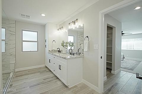 2933 E Yucca St, Phoenix, AZ 85028 photo 8