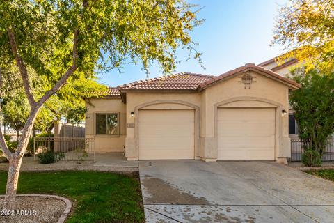 911 S Balboa Dr, Gilbert, AZ 85296 photo 1