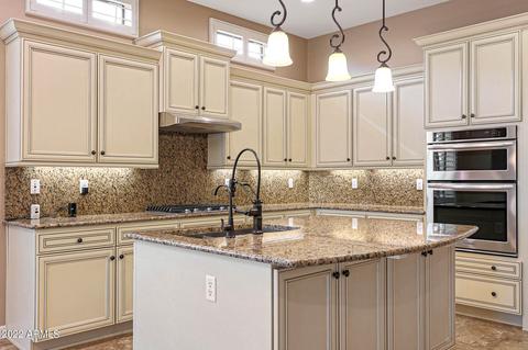 8445 E Kael St, Mesa, AZ 85207 photo 4