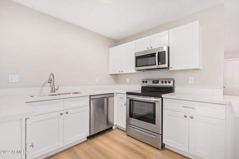 1739 E Pleasant Ln, Phoenix, AZ 85042 photo 7