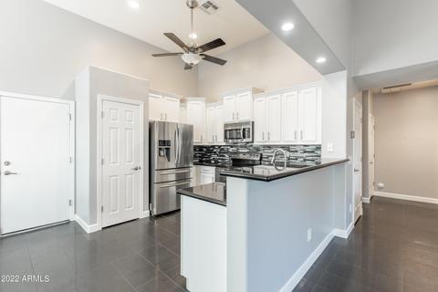 3916 E Branham Ln, Phoenix, AZ 85042 photo 24