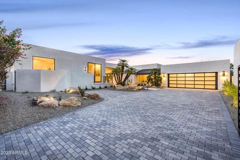 5724 N Echo Canyon Dr, Phoenix, AZ 85018 photo 2