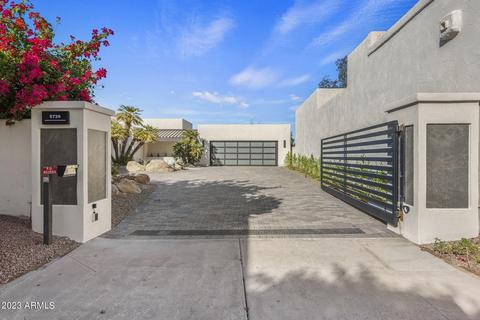 5724 N Echo Canyon Dr, Phoenix, AZ 85018 photo 1