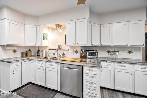 1819 E Minnezona Ave, Phoenix, AZ 85016 photo 5