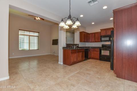 2140 W Scully Dr, Phoenix, AZ 85023 photo 10