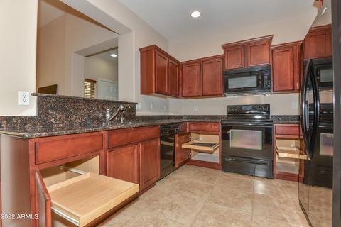 2140 W Scully Dr, Phoenix, AZ 85023 photo 12