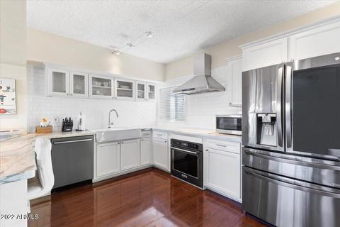 349 E Thomas Rd #E407, Phoenix, AZ 85012 photo 3