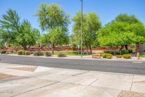 3821 E Irma Ln, Phoenix, AZ 85050 photo 8