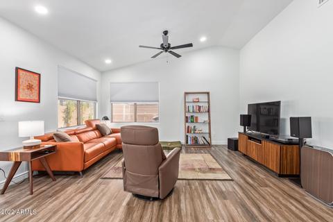 3821 E Irma Ln, Phoenix, AZ 85050 photo 12