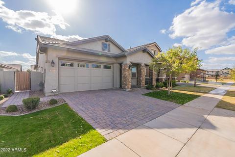 3833 E Arabian Dr, Gilbert, AZ 85296 photo 1
