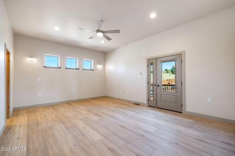 2255 Brown Bear Cir, Overgaard, AZ 85933 photo 15