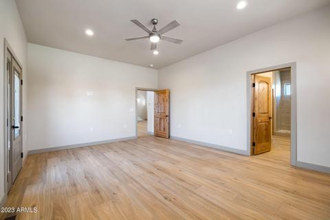 2255 Brown Bear Cir, Overgaard, AZ 85933 photo 16