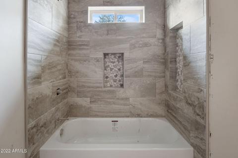 2255 Brown Bear Cir, Overgaard, AZ 85933 photo 11