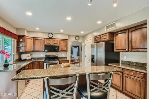 4412 E Mountain Sage Dr, Phoenix, AZ 85044 photo 11